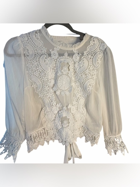 Lulumari Tops - Lulumari White Lace Crochet Peasant Blouse